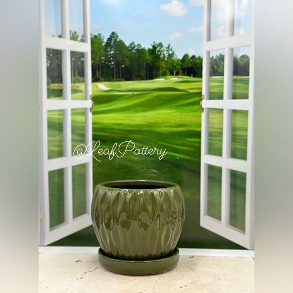 Applelicious Green (SM)  Ceramic Planter Pot with Saucer Attached - Picture 6 of 9